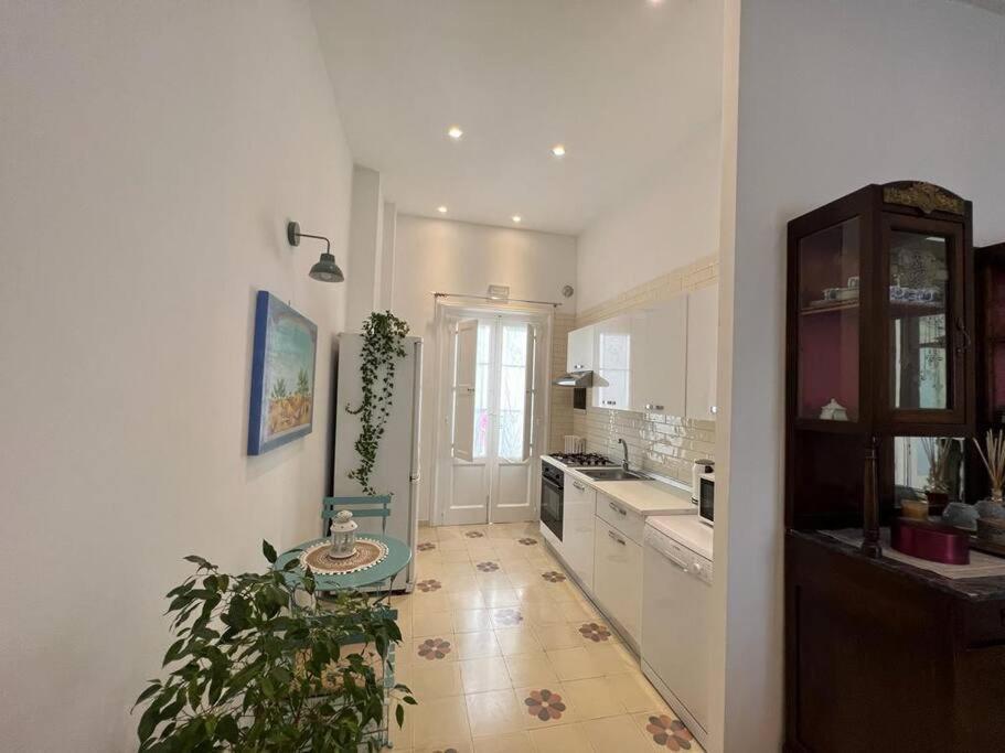 Lux Domus Apartment Bari Buitenkant foto